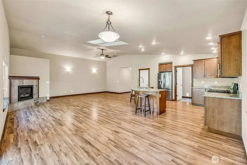 10787 Armada Avenue NW Silverdale WA 98383