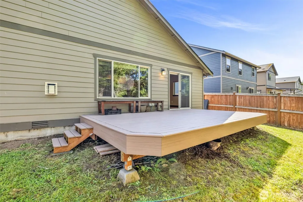 10787 Armada Avenue NW Silverdale WA 98383