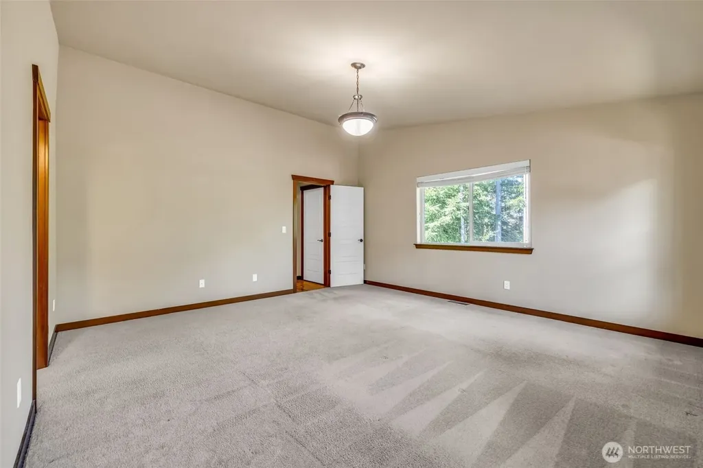 10787 Armada Avenue NW Silverdale WA 98383