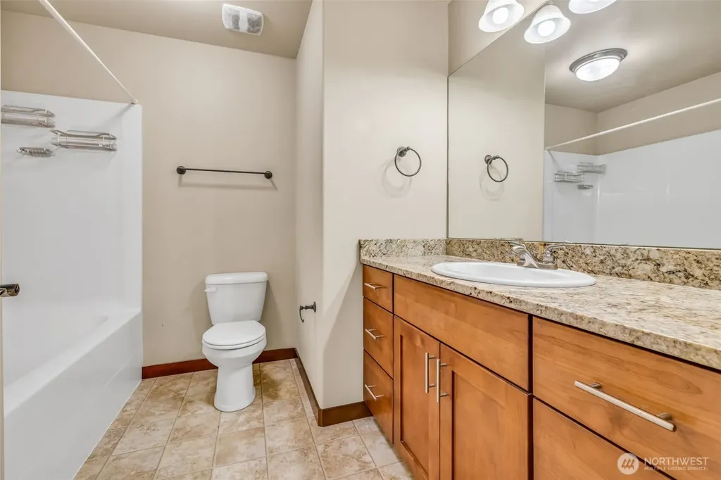 10787 Armada Avenue NW Silverdale WA 98383