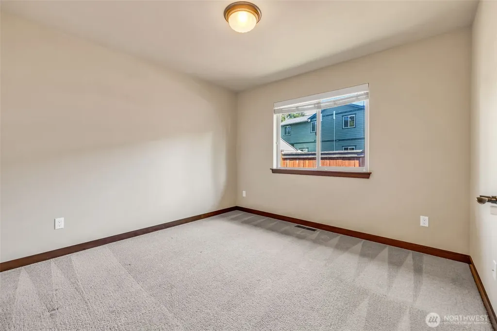 10787 Armada Avenue NW Silverdale WA 98383