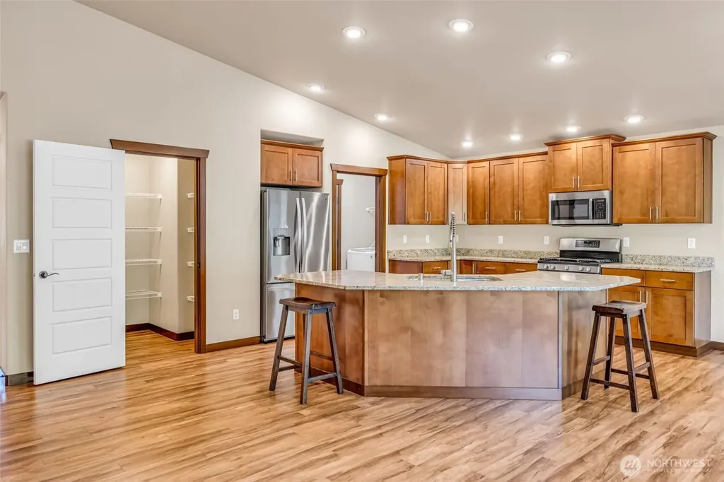 10787 Armada Avenue NW Silverdale WA 98383