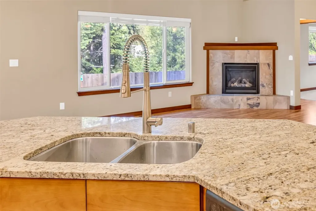 10787 Armada Avenue NW Silverdale WA 98383