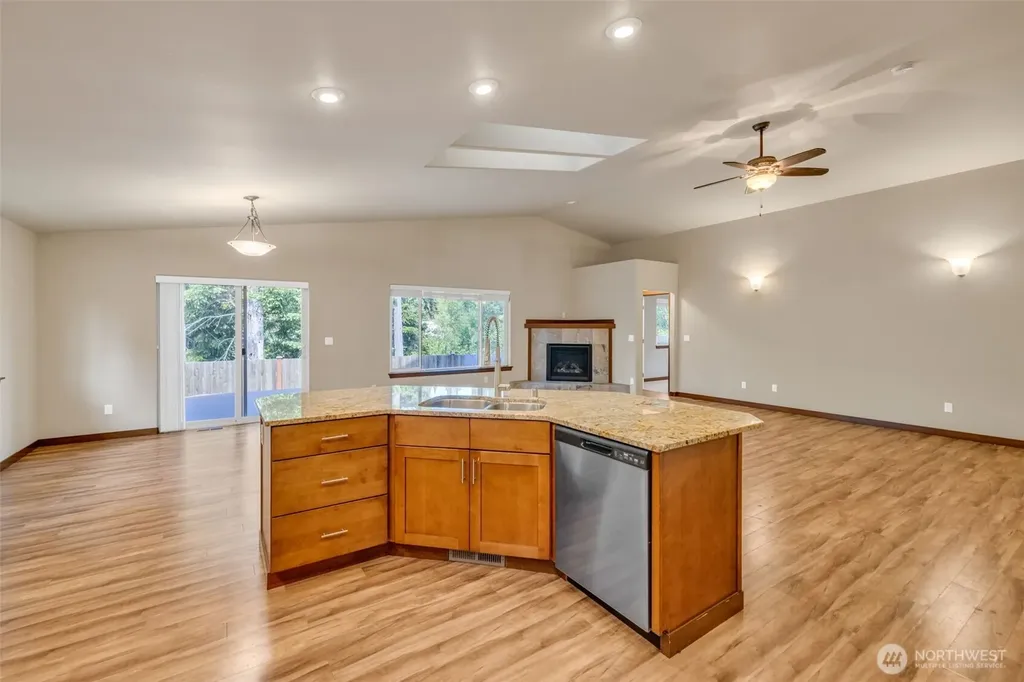 10787 Armada Avenue NW Silverdale WA 98383