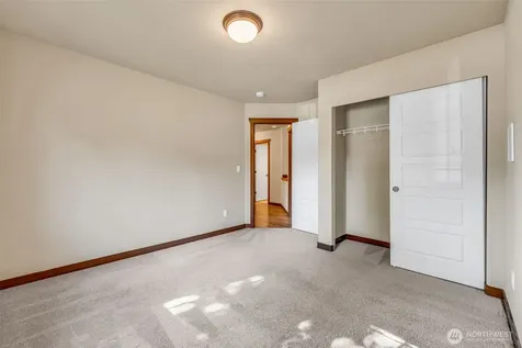 10787 Armada Avenue NW Silverdale WA 98383