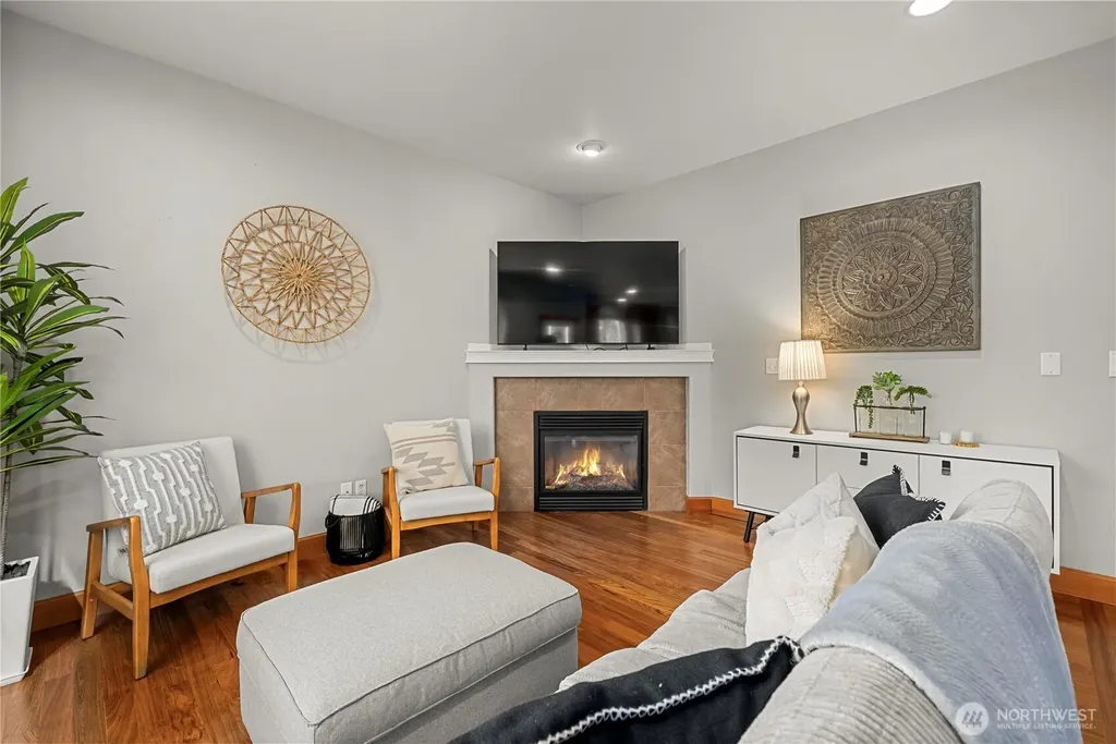 22625 SE 271st Street Maple Valley WA 98038