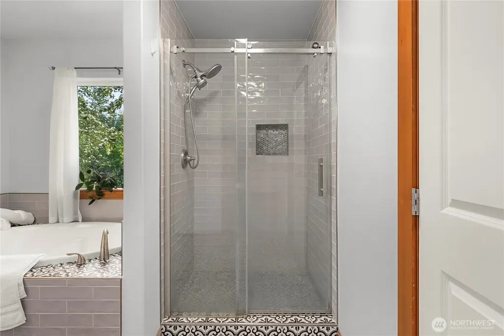 22625 SE 271st Street Maple Valley WA 98038