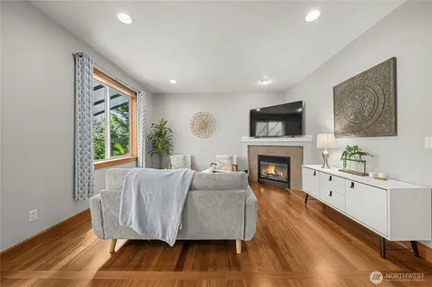 22625 SE 271st Street Maple Valley WA 98038