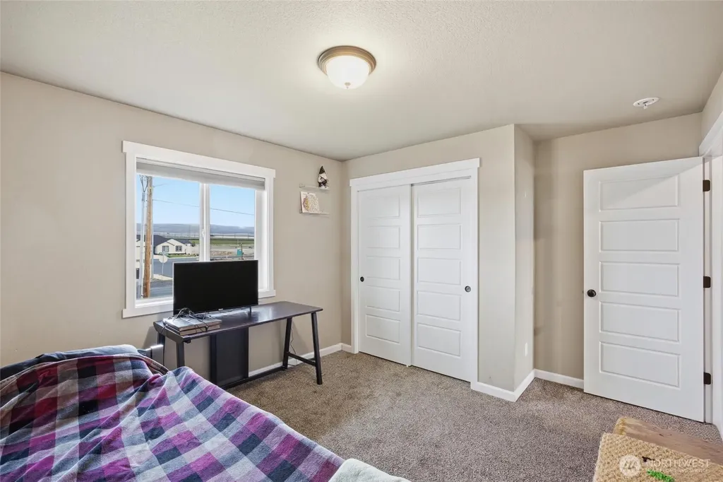 717 L Street NE Quincy WA 98848