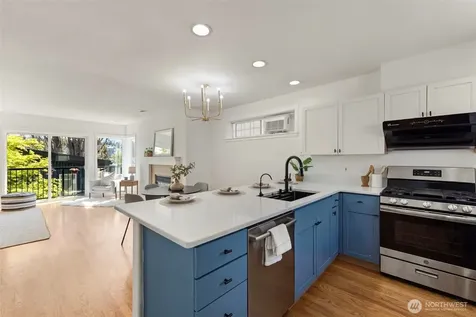 3425 21st Avenue W Seattle WA 98199