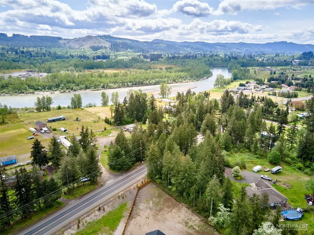 143 Gassman Road Castle Rock WA 98611