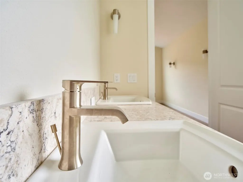 143 Gassman Road Castle Rock WA 98611