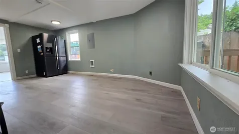 3330 SE 6th Street Renton WA 98058