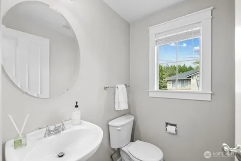 15325 SE 155th Place Renton WA 98058