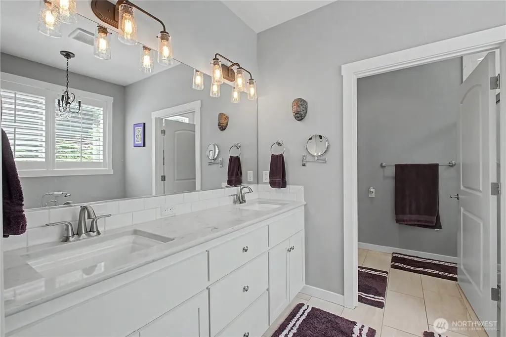 272 Trout Lakes Road Castle Rock WA 98611