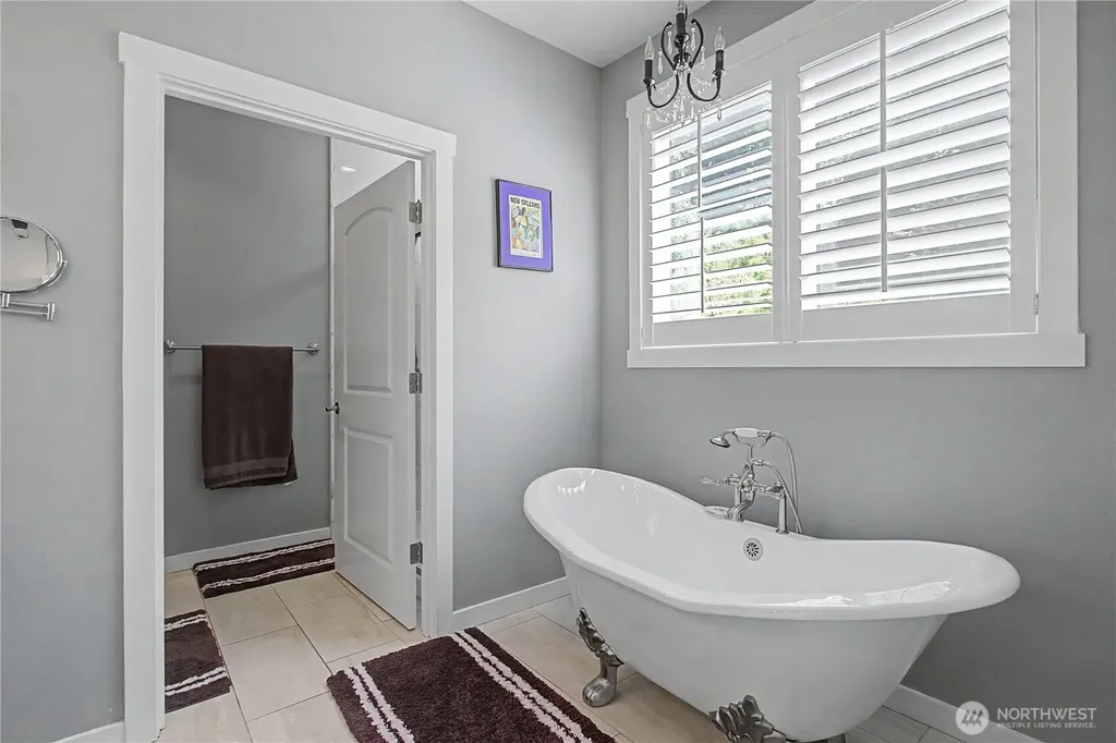 272 Trout Lakes Road Castle Rock WA 98611