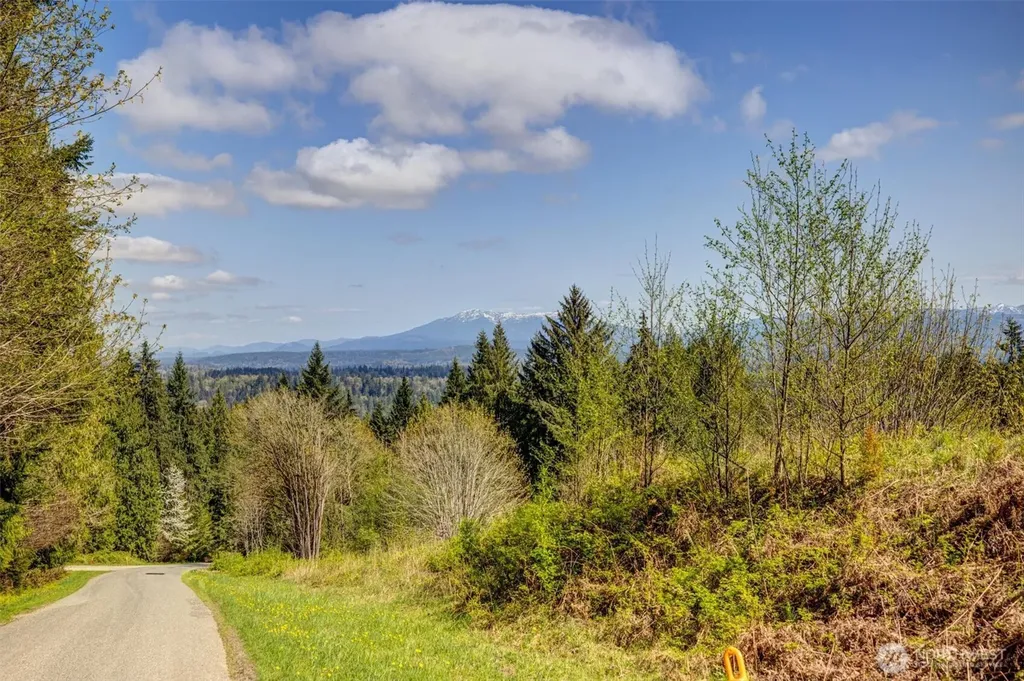 17512 260th Avenue SE Monroe WA 98272