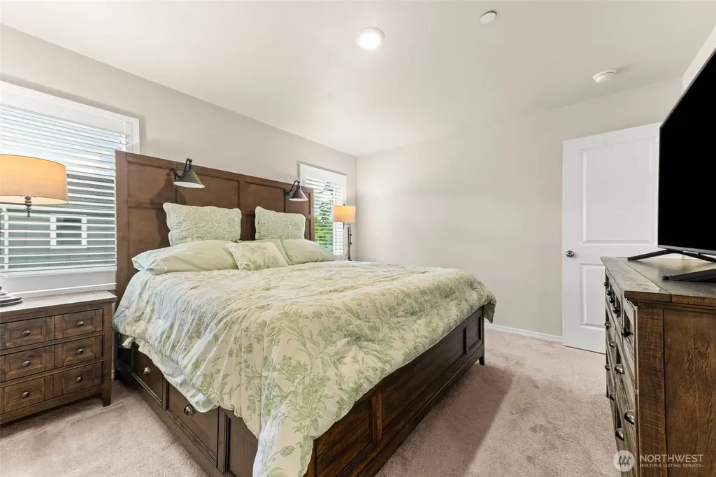 8794 Corona Court NE Lacey WA 98516