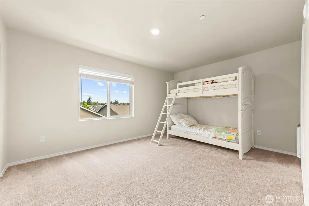 8794 Corona Court NE Lacey WA 98516