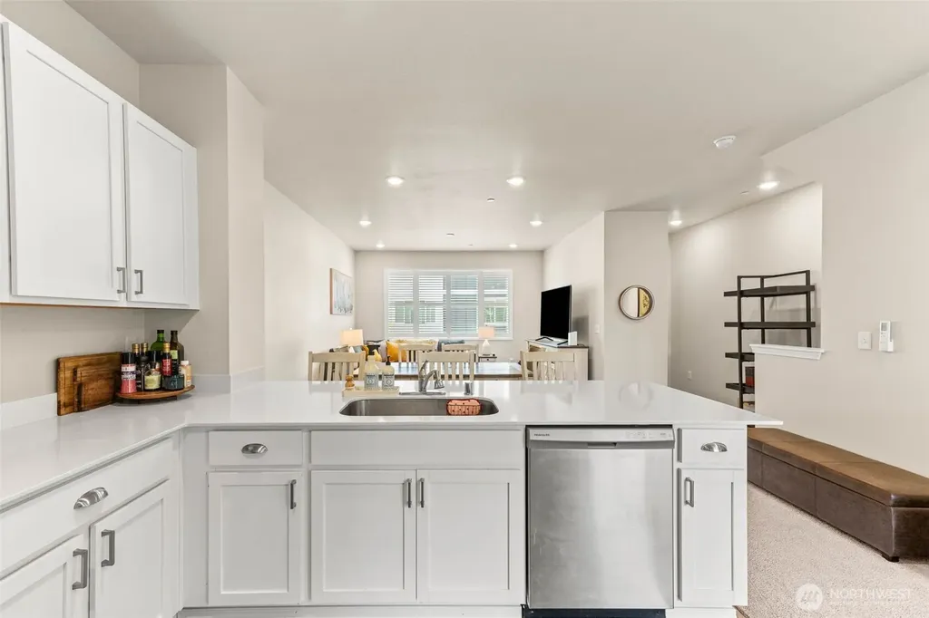 8794 Corona Court NE Lacey WA 98516