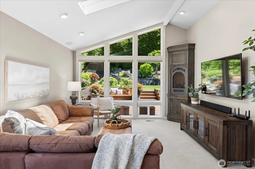 18107 85th Place W Edmonds WA 98026