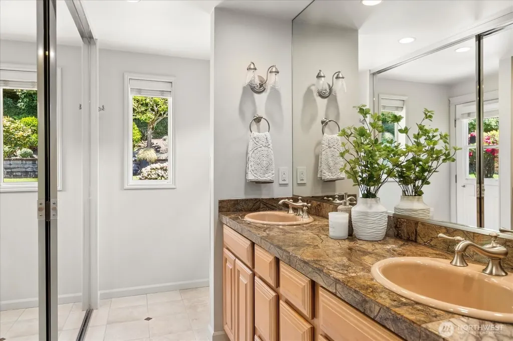 18107 85th Place W Edmonds WA 98026
