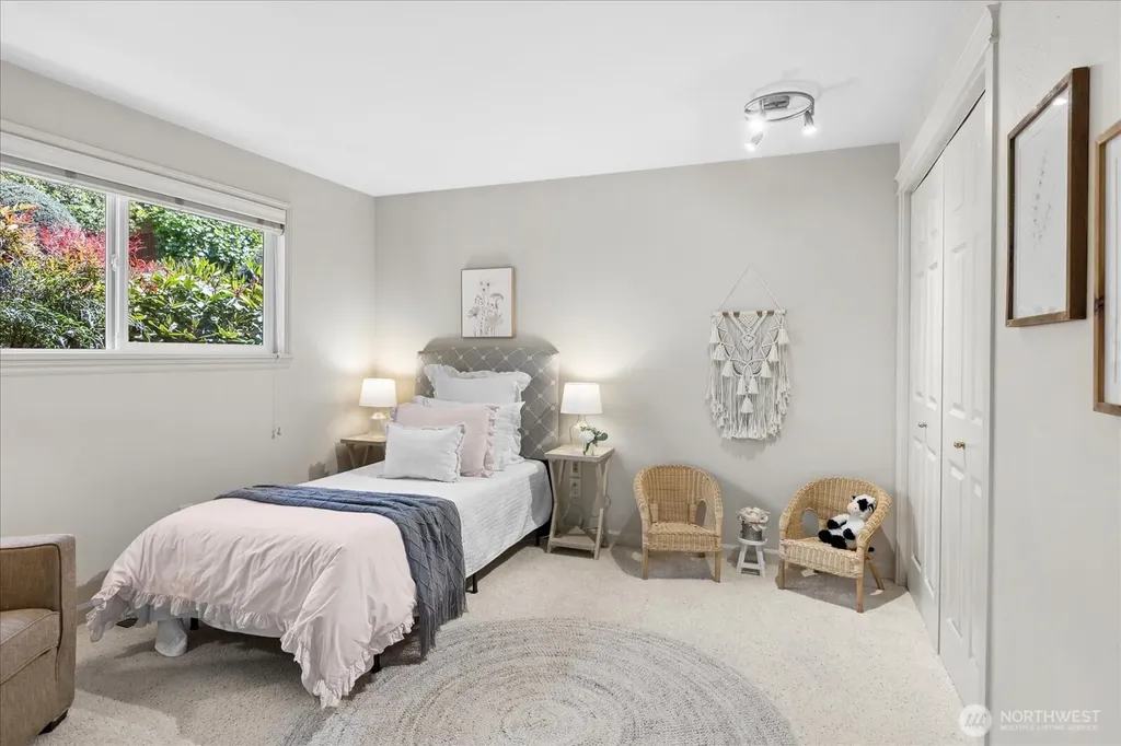 18107 85th Place W Edmonds WA 98026