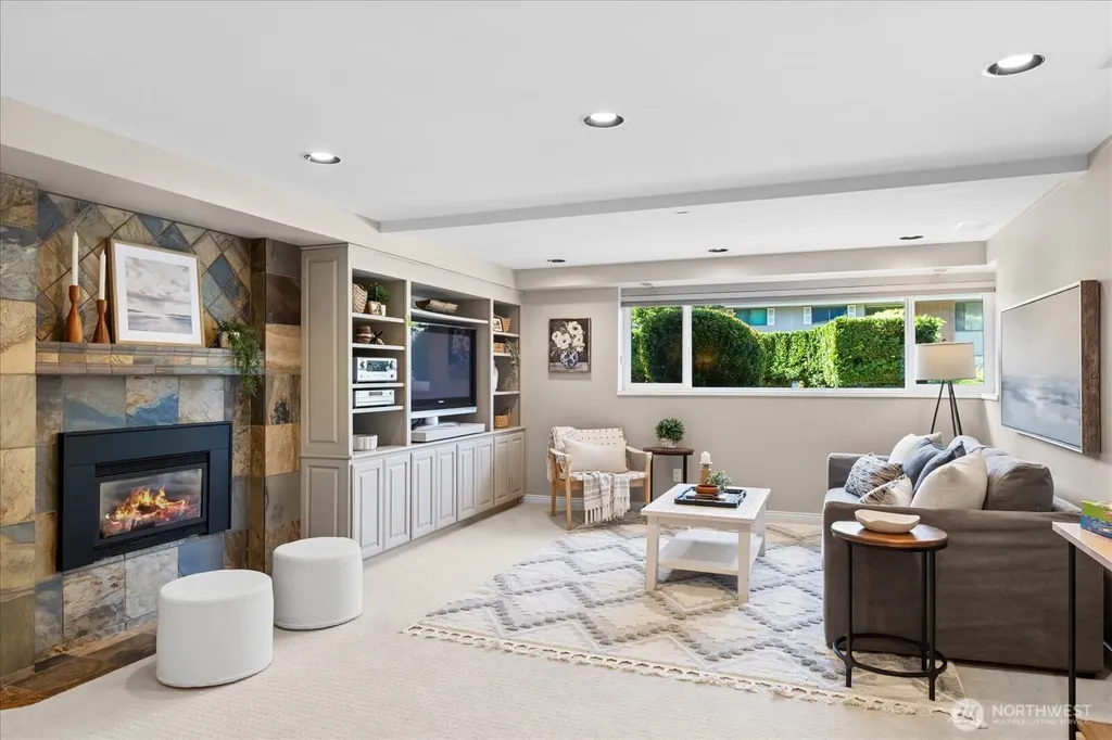 18107 85th Place W Edmonds WA 98026