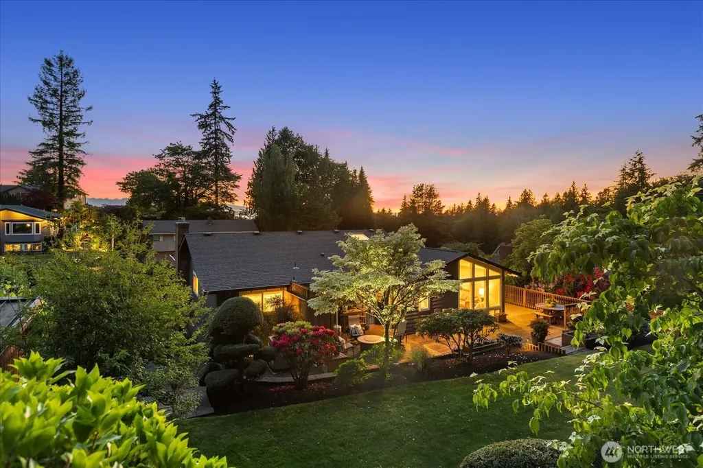 18107 85th Place W Edmonds WA 98026