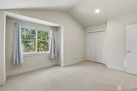 723 N 95th Street Seattle WA 98103