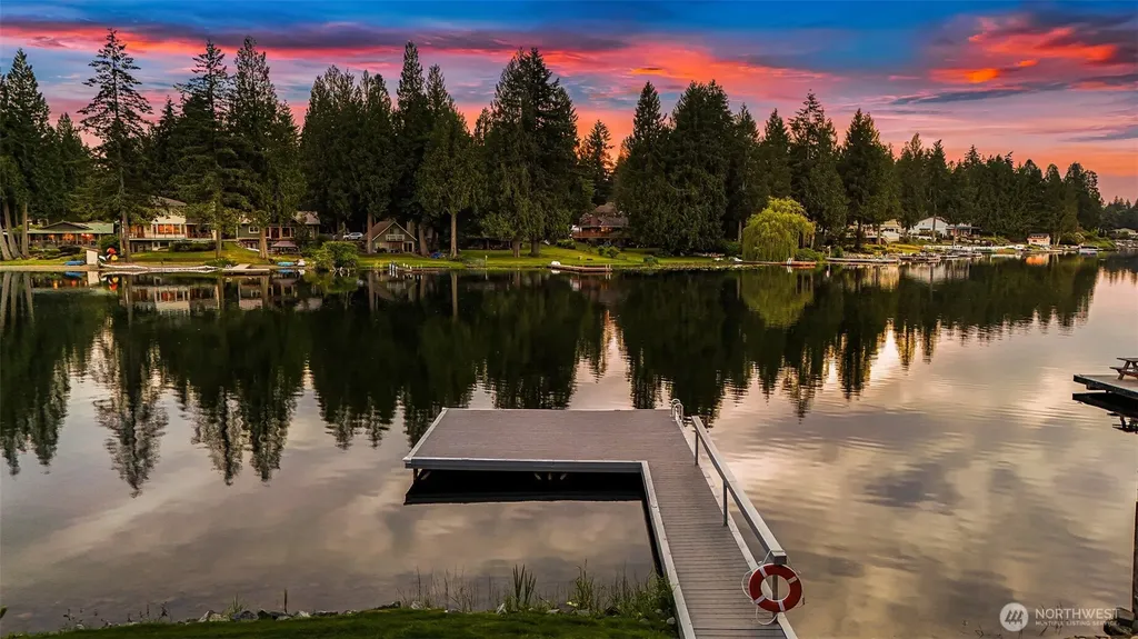 31259 E Lake Morton Drive SE Kent WA 98042