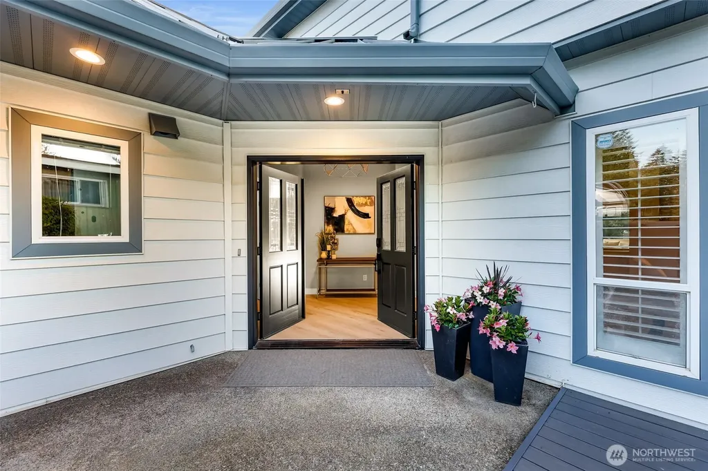 31259 E Lake Morton Drive SE Kent WA 98042