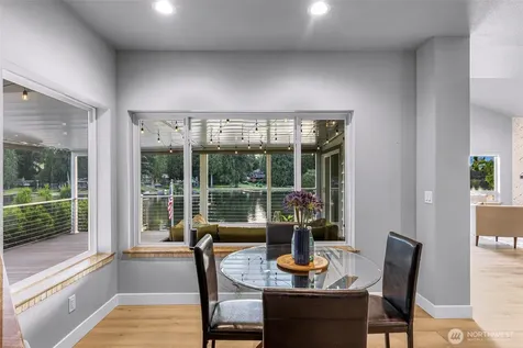 31259 E Lake Morton Drive SE Kent WA 98042
