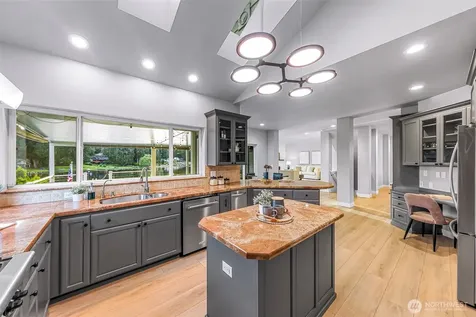 31259 E Lake Morton Drive SE Kent WA 98042