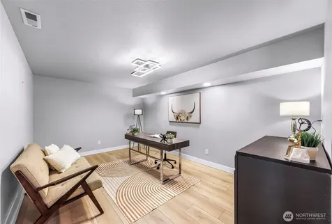 31259 E Lake Morton Drive SE Kent WA 98042