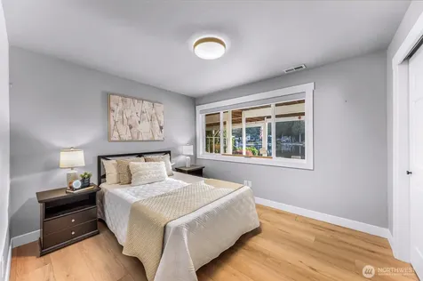 31259 E Lake Morton Drive SE Kent WA 98042