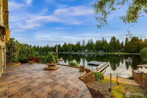 31259 E Lake Morton Drive SE Kent WA 98042
