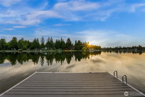 31259 E Lake Morton Drive SE Kent WA 98042