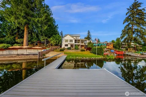 31259 E Lake Morton Drive SE Kent WA 98042