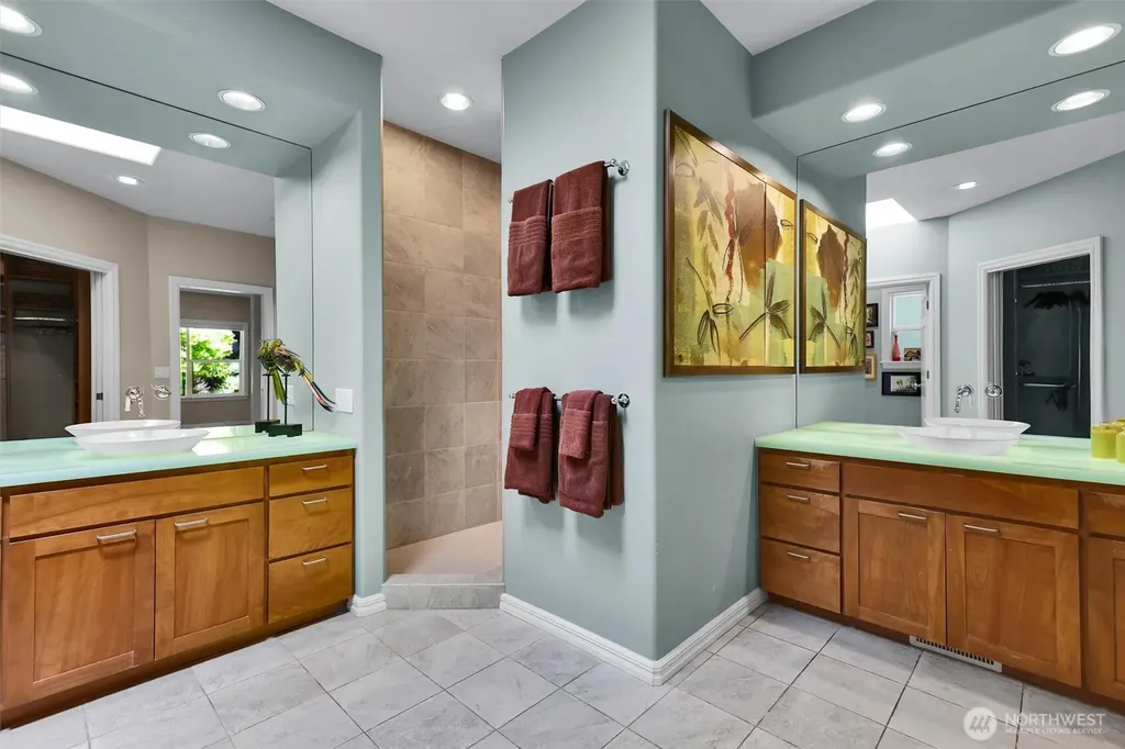 1434 108th Avenue NE Bellevue WA 98004