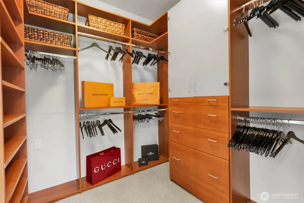 1434 108th Avenue NE Bellevue WA 98004