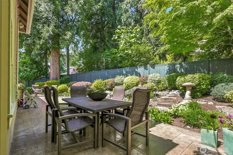 1434 108th Avenue NE Bellevue WA 98004
