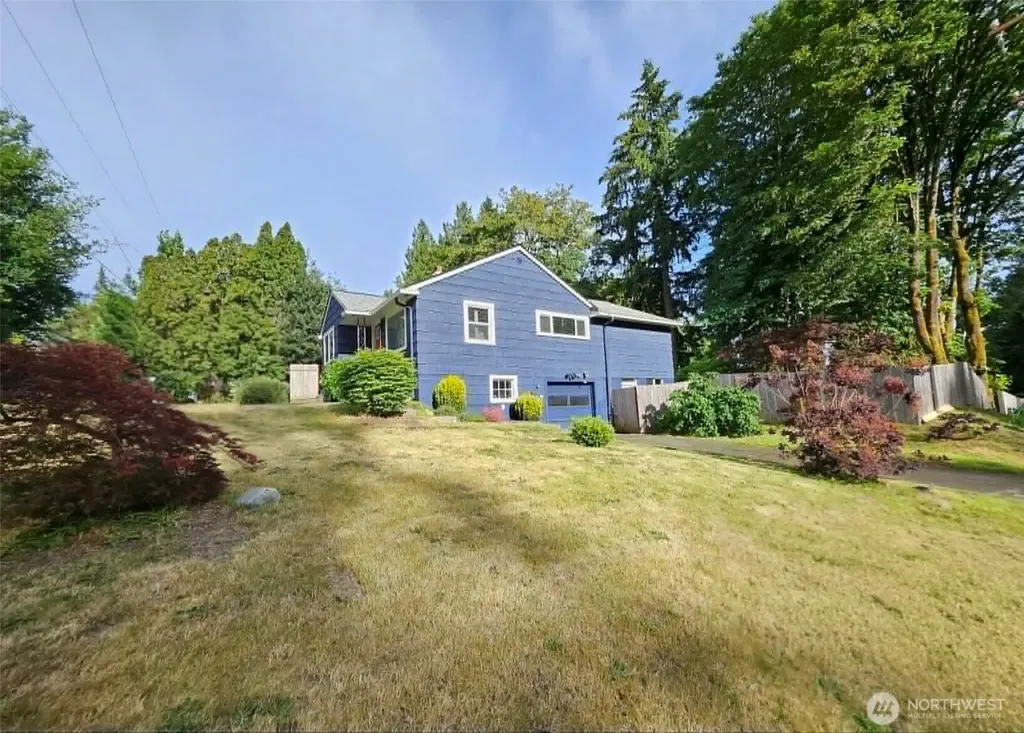 4123 NW Kennedy Drive Bremerton WA 98312