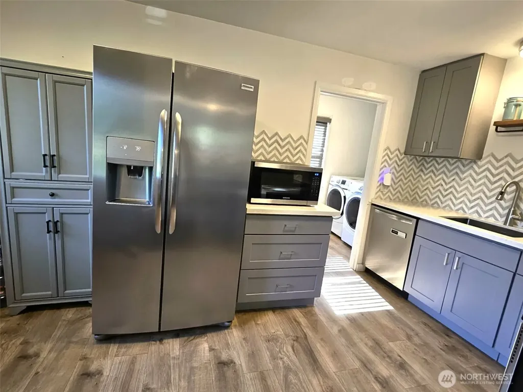4123 NW Kennedy Drive Bremerton WA 98312