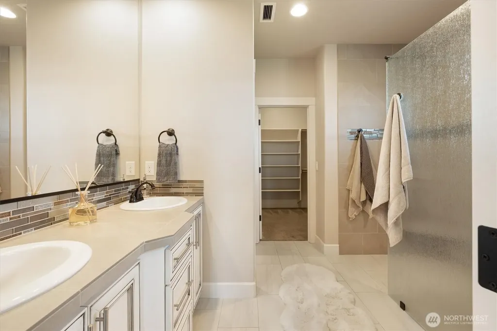 1889 S Harrier Road Ridgefield WA 98642