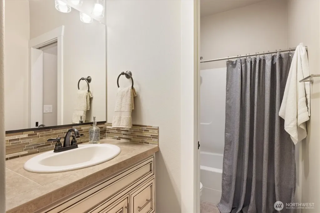 1889 S Harrier Road Ridgefield WA 98642