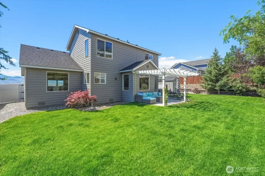 1255 Wheatridge Drive East Wenatchee WA 98802