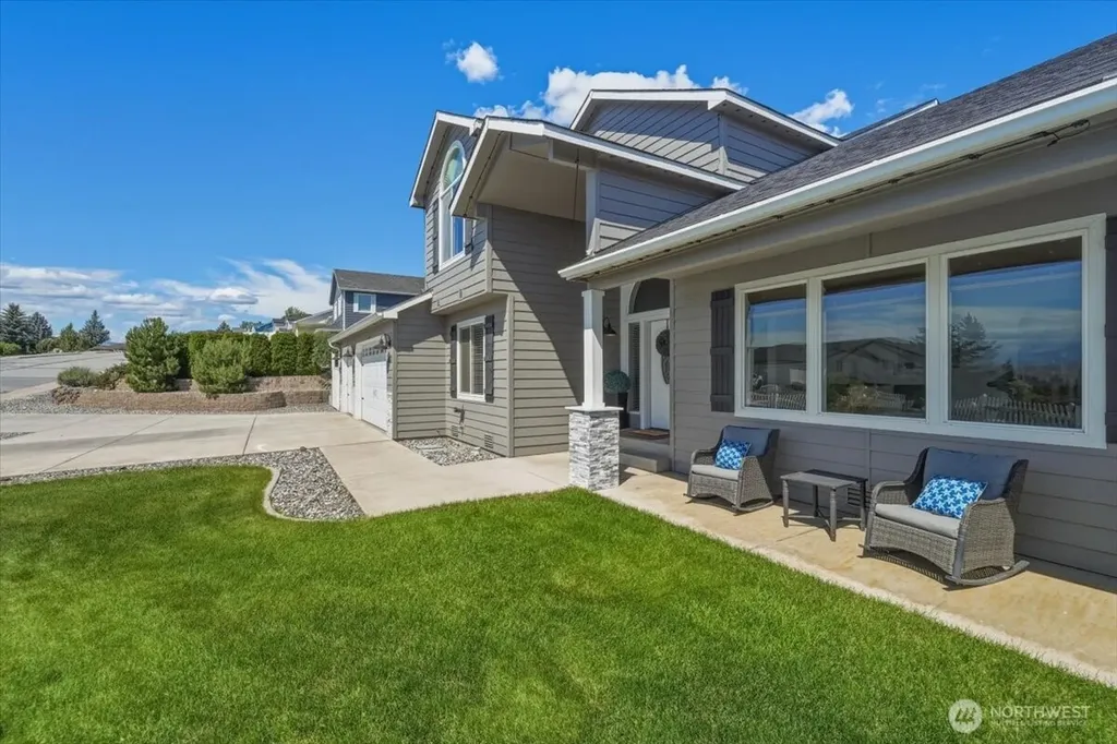 1255 Wheatridge Drive East Wenatchee WA 98802