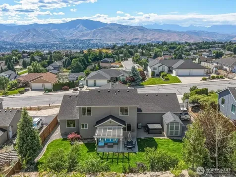 1255 Wheatridge Drive East Wenatchee WA 98802