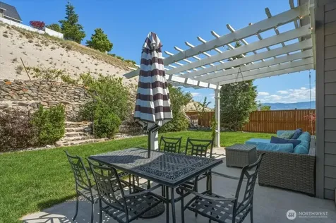 1255 Wheatridge Drive East Wenatchee WA 98802